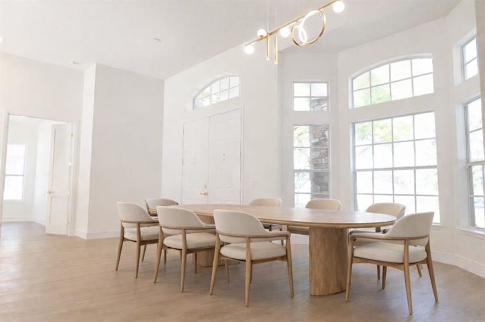 Image No.5-4 Bed Property for sale