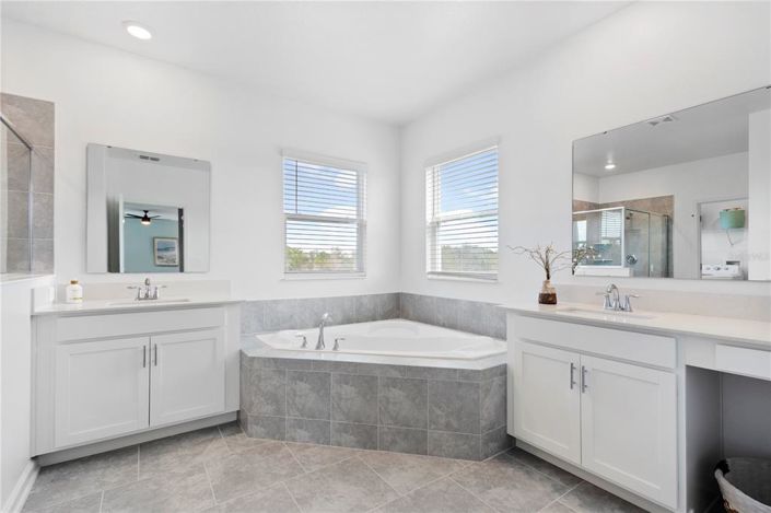 Image No.14-5 Bed Property for sale