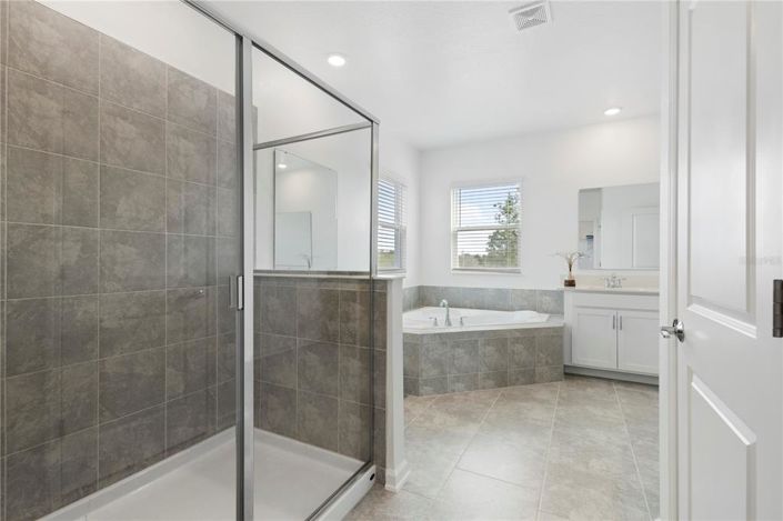 Image No.16-5 Bed Property for sale