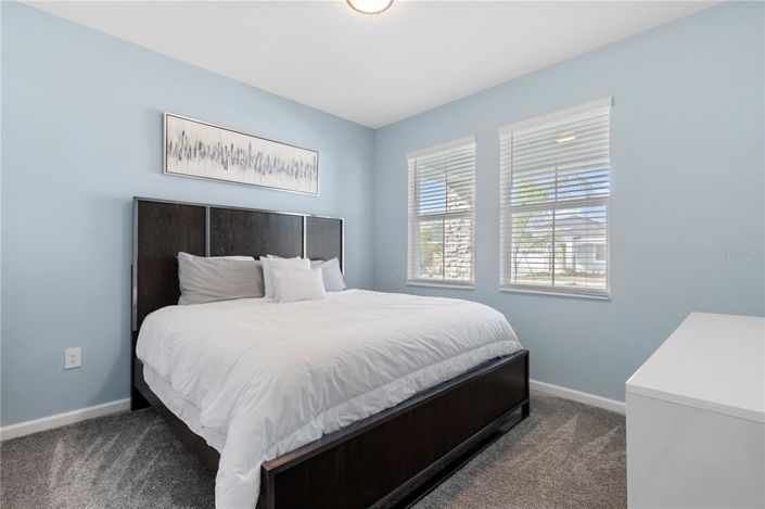 Image No.20-5 Bed Property for sale