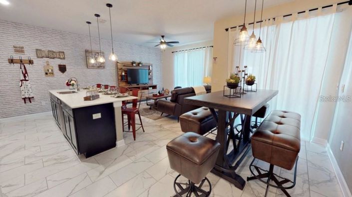 Image No.14-4 Bed Townhouse for sale