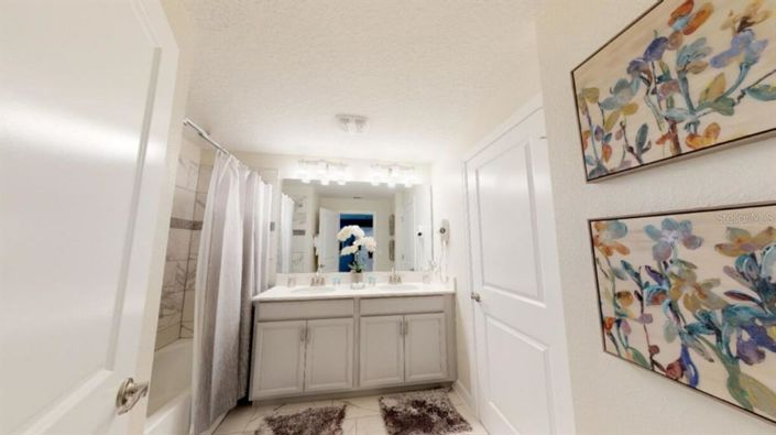 Image No.24-4 Bed Townhouse for sale