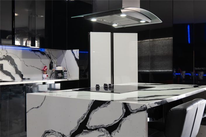 Image No.11-4 Bed Property for sale