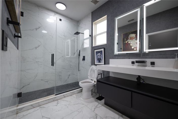 Image No.24-4 Bed Property for sale