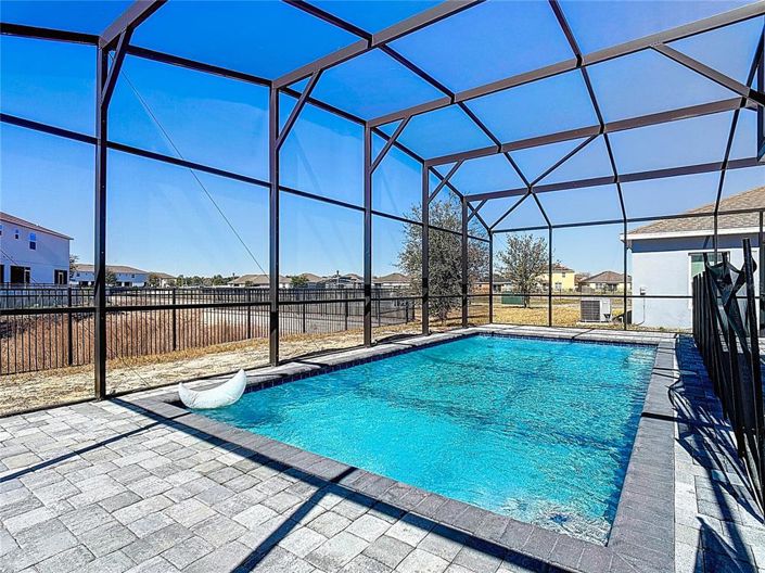 Image No.3-Propriété de 5 chambres à vendre à Davenport