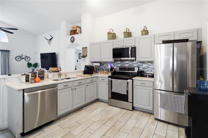 Image No.11-4 Bed Property for sale