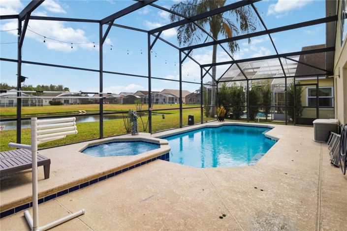 Image No.2-Propriété de 4 chambres à vendre à Kissimmee