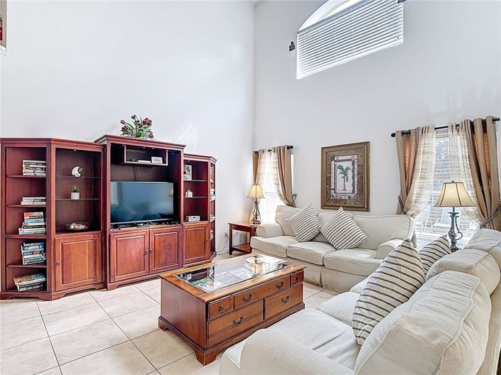 Image No.20-4 Bed Property for sale