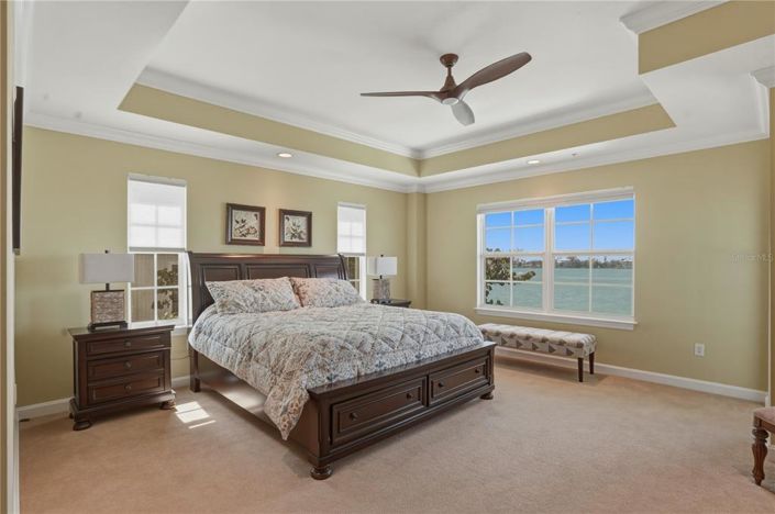 Image No.19-3 Bed Property for sale