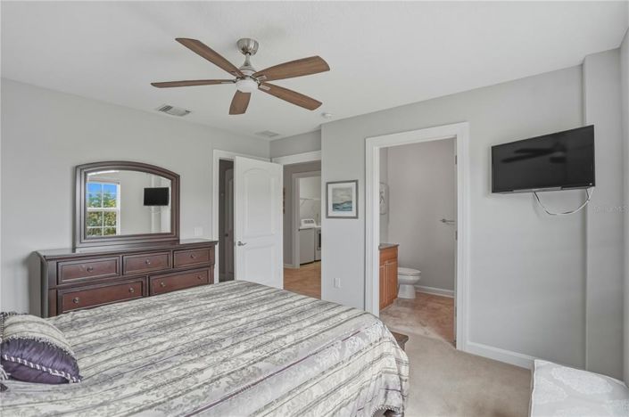 Image No.37-3 Bed Property for sale