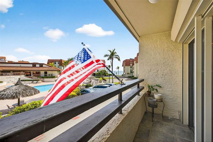 Image No.13-2 Bed Townhouse for sale