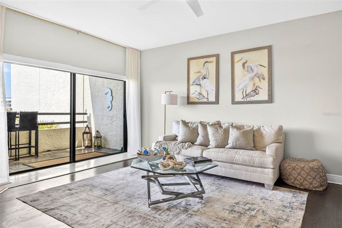 Image No.20-2 Bed Townhouse for sale