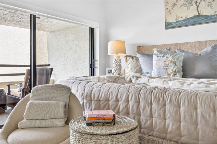 Image No.36-2 Bed Townhouse for sale