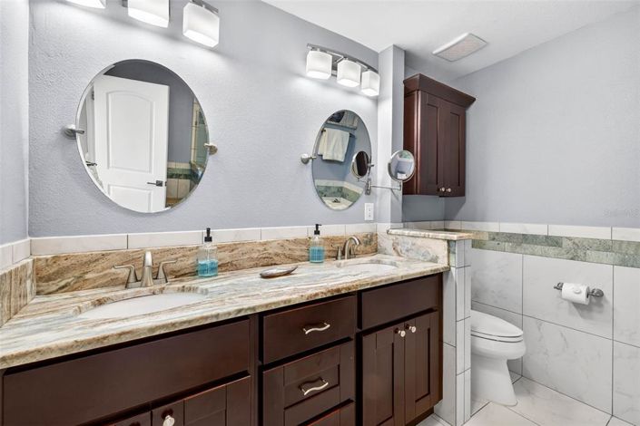 Image No.39-2 Bed Townhouse for sale