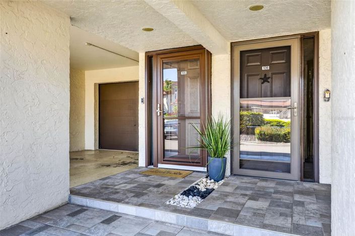 Image No.4-2 Bed Townhouse for sale