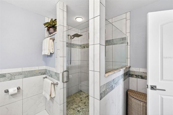 Image No.40-2 Bed Townhouse for sale