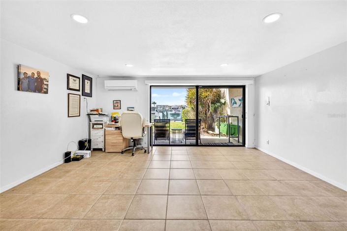 Image No.49-2 Bed Townhouse for sale