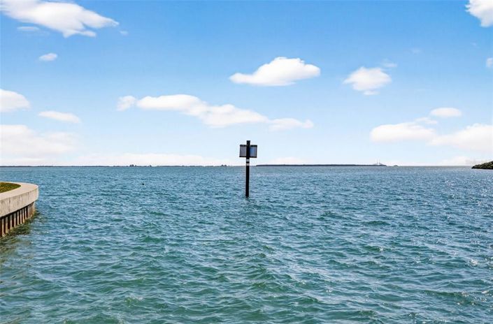 Image No.56-2 Bed Townhouse for sale