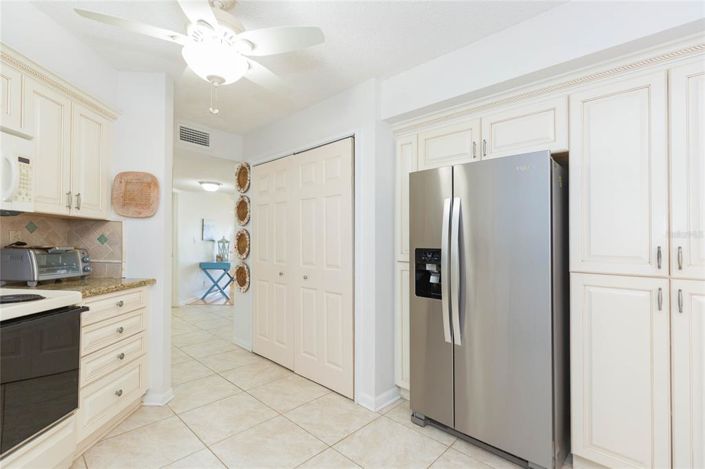 Image No.13-2 Bed Property for sale