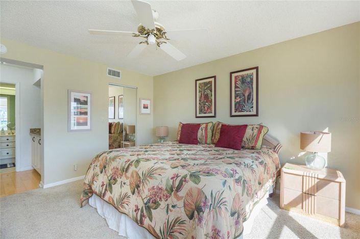 Image No.18-2 Bed Property for sale