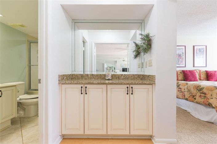 Image No.22-2 Bed Property for sale