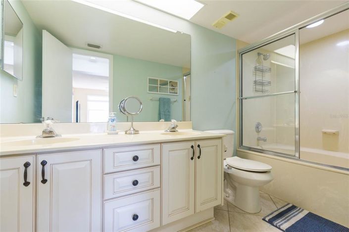 Image No.24-2 Bed Property for sale