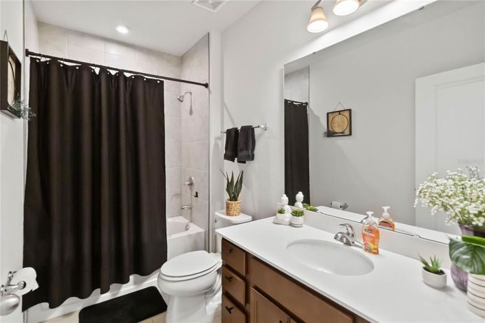 Image No.20-3 Bed Property for sale