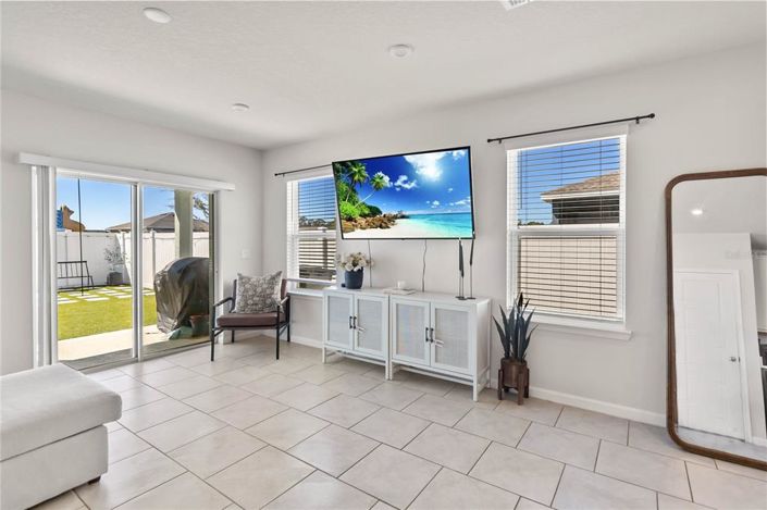 Image No.3-3 Bed Property for sale