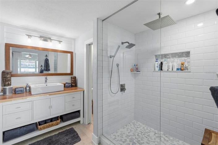 Image No.18-4 Bed Property for sale