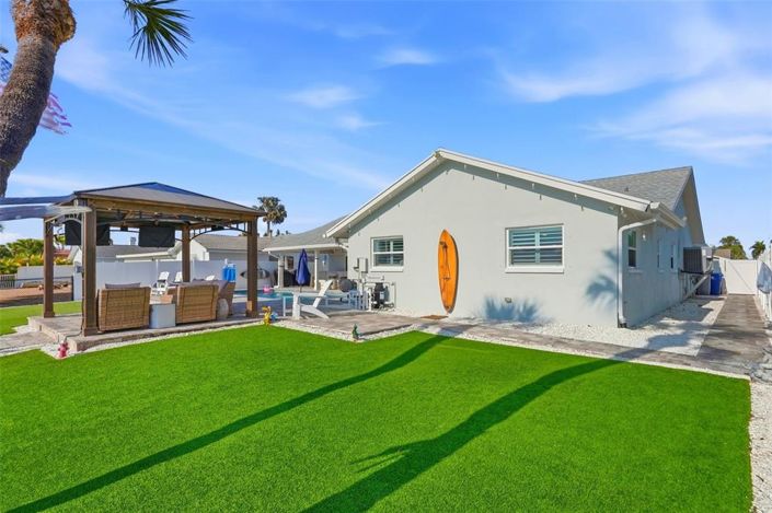 Image No.32-4 Bed Property for sale