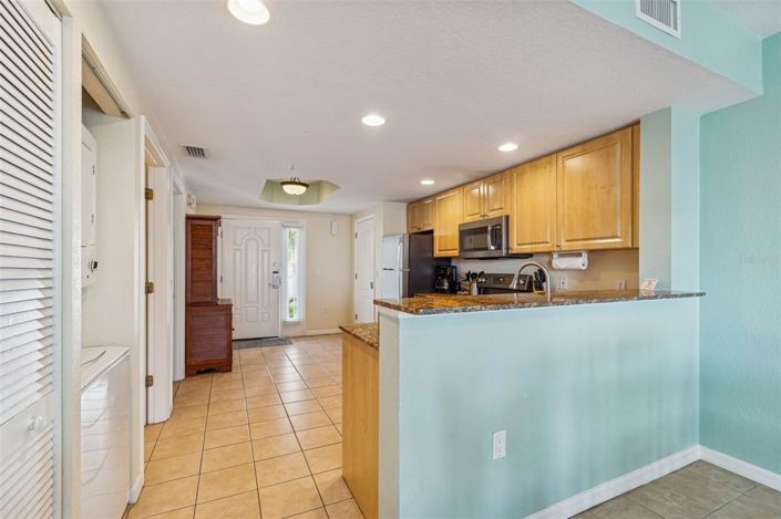 Image No.18-2 Bed Property for sale