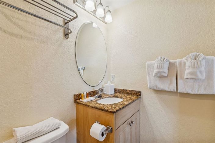 Image No.27-2 Bed Property for sale