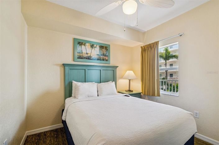 Image No.30-2 Bed Property for sale