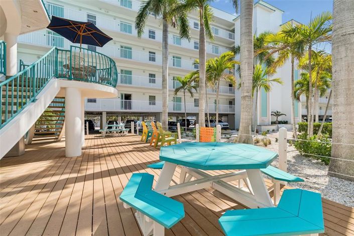 Image No.39-2 Bed Property for sale