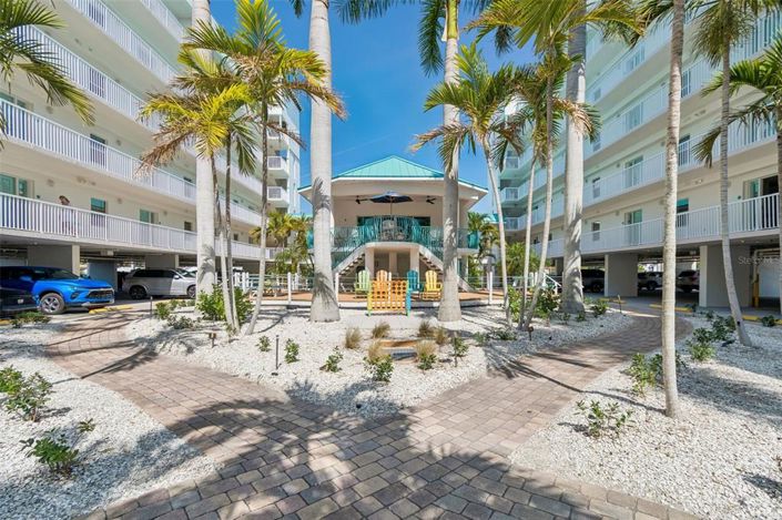 Image No.45-2 Bed Property for sale