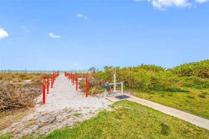 Image No.24-2 Bed Property for sale