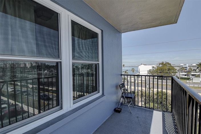 Image No.30-2 Bed Property for sale