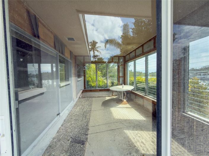 Image No.33-2 Bed Property for sale