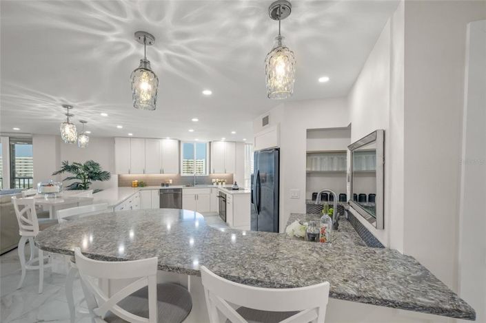 Image No.21-3 Bed Property for sale