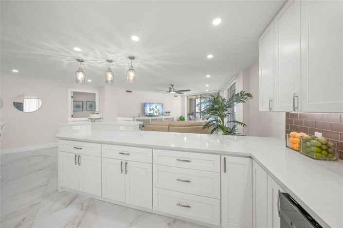 Image No.27-3 Bed Property for sale