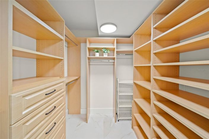 Image No.44-3 Bed Property for sale