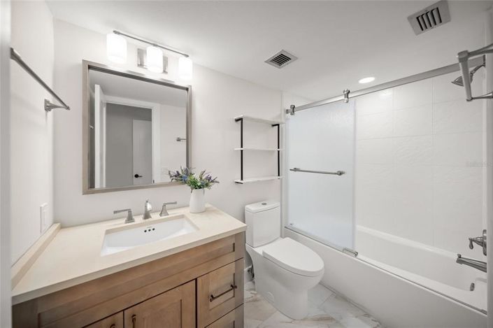 Image No.53-3 Bed Property for sale