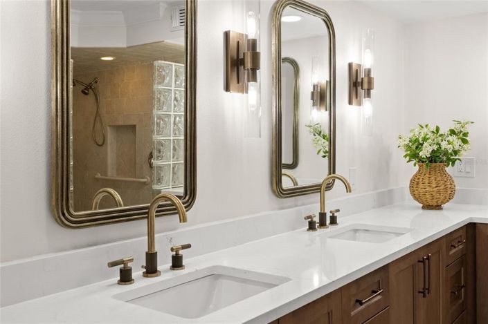 Image No.6-3 Bed Property for sale