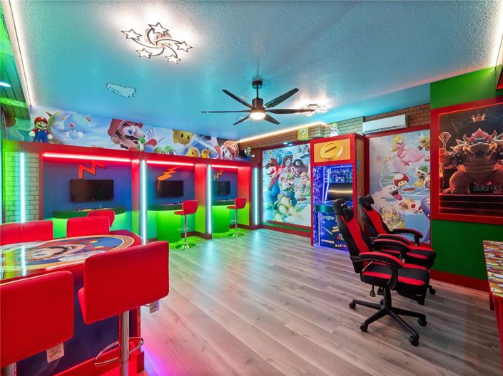 Image No.21-8 Bed Property for sale