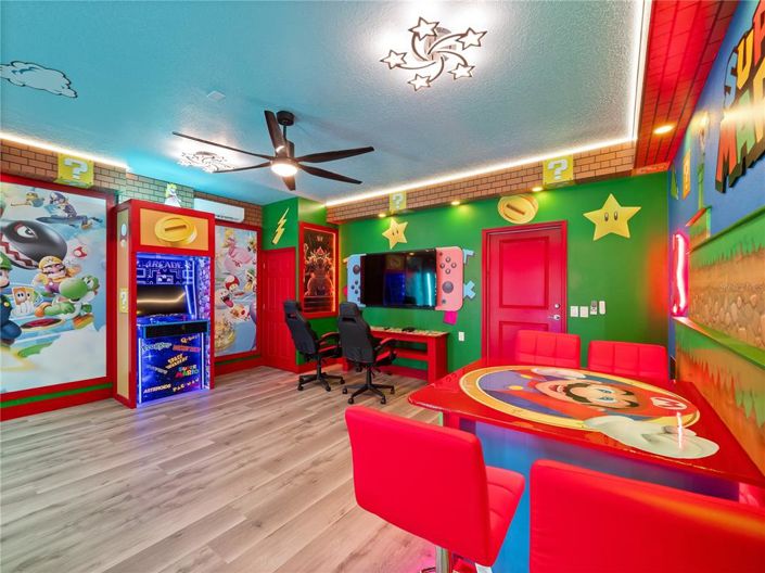 Image No.23-8 Bed Property for sale