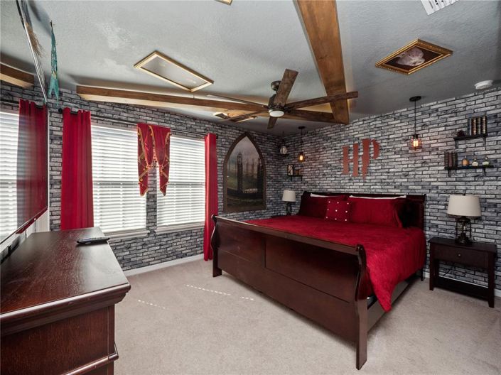 Image No.34-8 Bed Property for sale