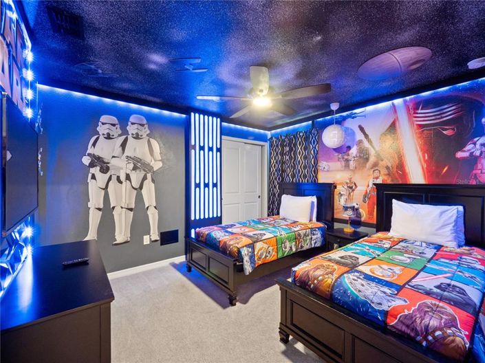 Image No.35-8 Bed Property for sale