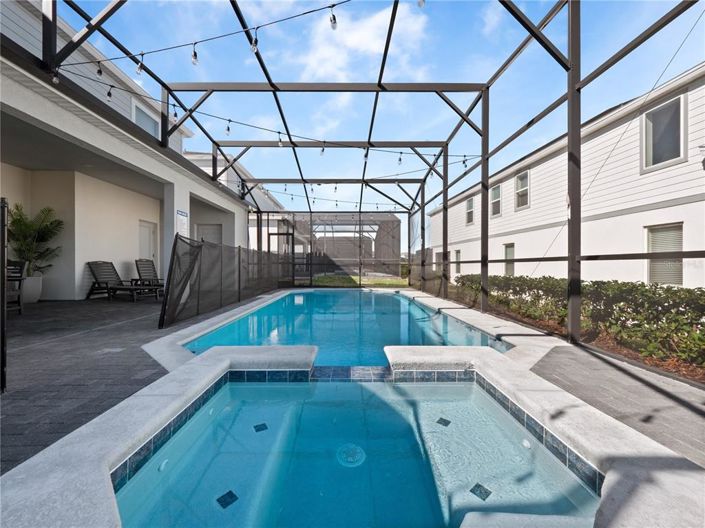 Image No.45-8 Bed Property for sale