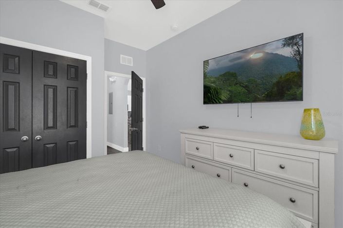 Image No.21-3 Bed Property for sale