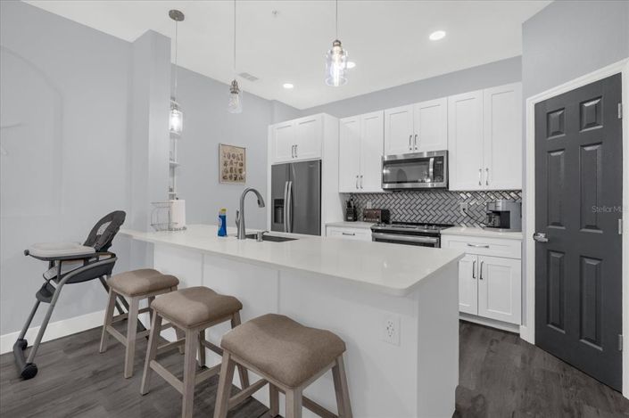 Image No.3-3 Bed Property for sale